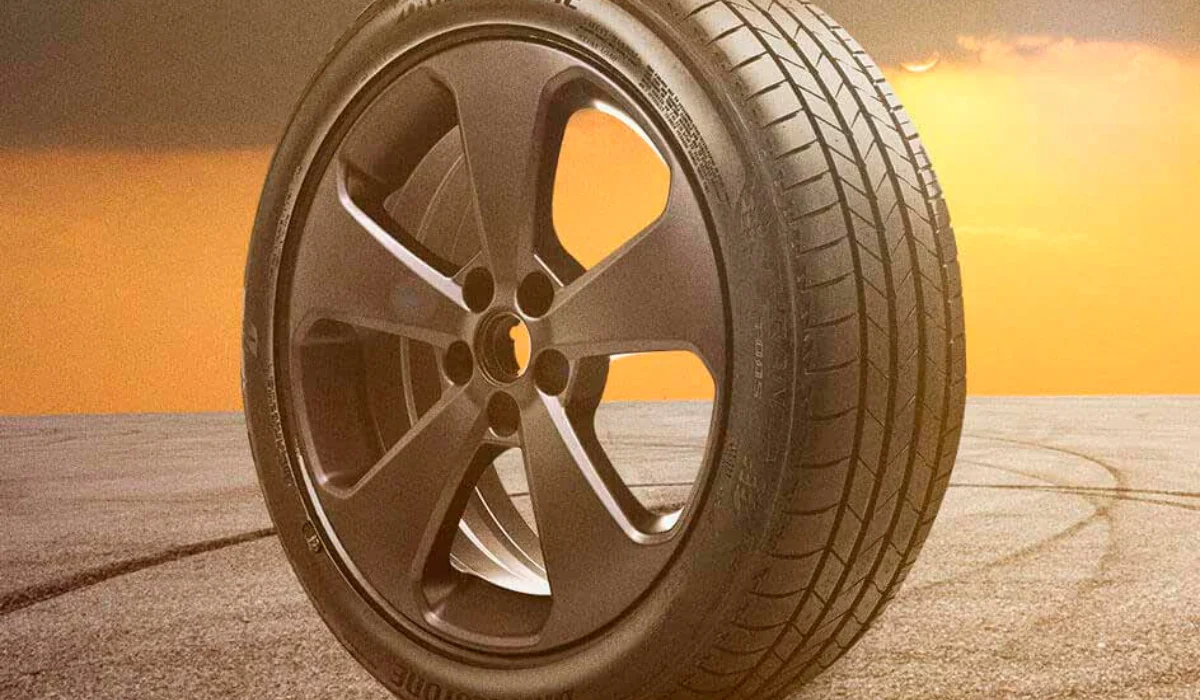 Imagem de um pneu em uma roda em alusão ao Bandag da Bridgestone